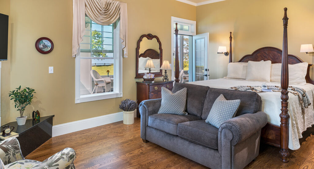 Martha Washington Suite