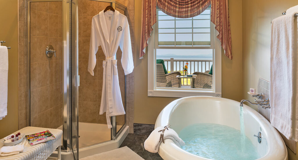 Mount Vernon Retreat Bath