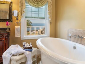 Surveyor Retreat Bathroom